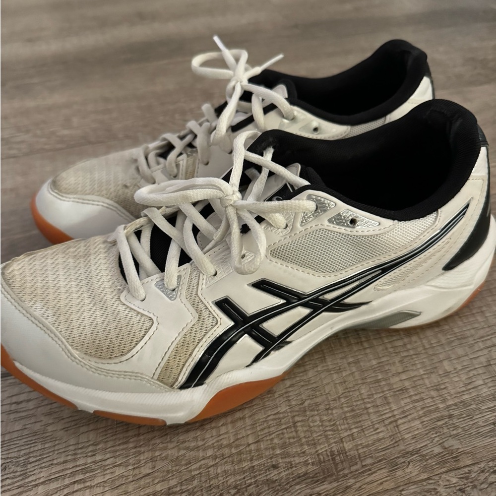 asics gel rocket volleyball shoes